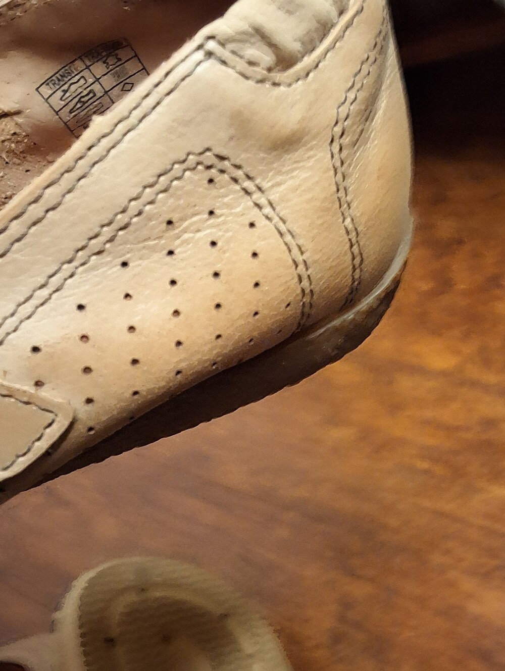 Taos Tan Transit Leather Mary Jane Flats Perforated Comfort Shoes Women’s 10 - Picture 6 of 12
